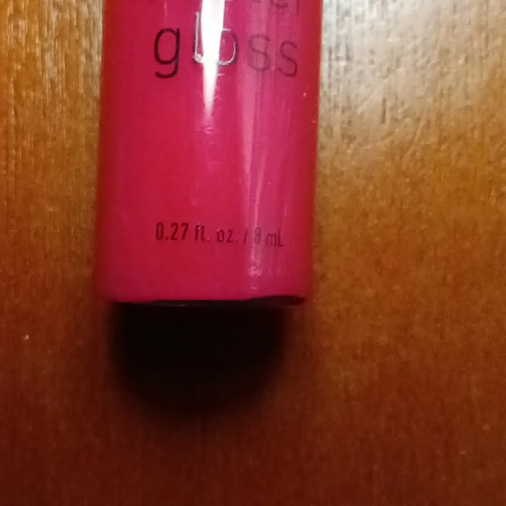 NYX BUTTER GLOSS๐ FINAL SALE PRICE NO NEGOTIATIONS ๐ - Picture 4 of 5